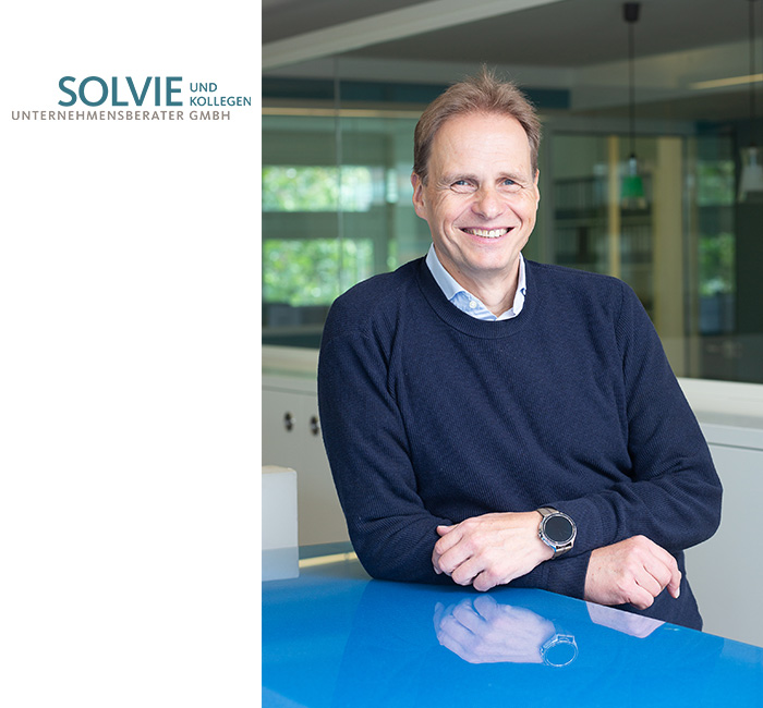 Dr. Michael Solvie